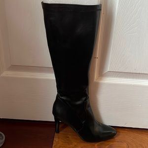 Womens black boots